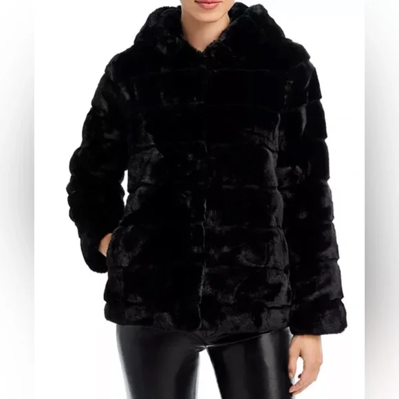 Women’s APPARIS Goldie Black Faux Fur Hooded Short Coat XS Chic Grunge Cozy - Picture 5 of 16